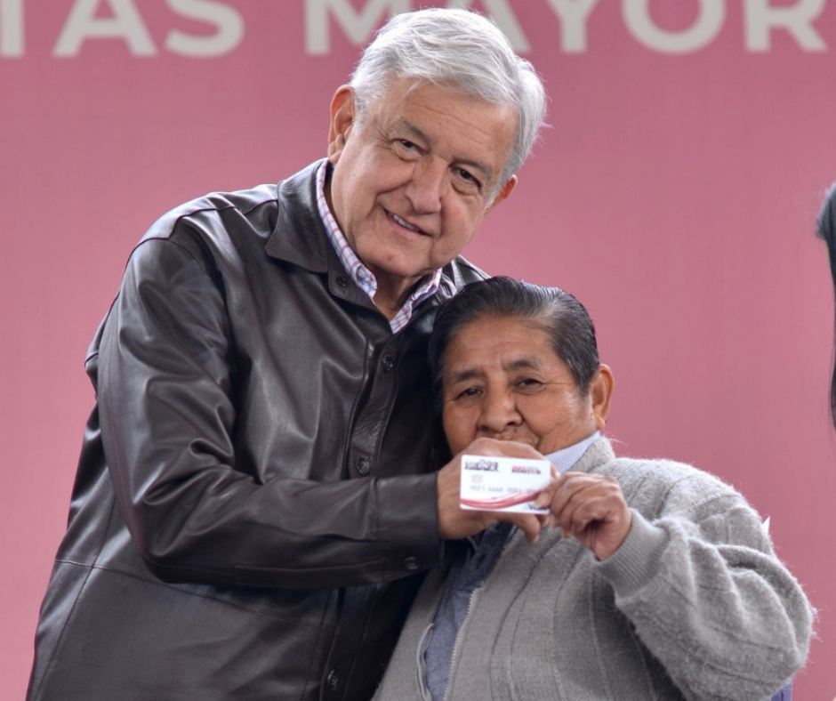 AMOR CON AMOR SE PAGA: Bienestar para Adultos Mayores.   