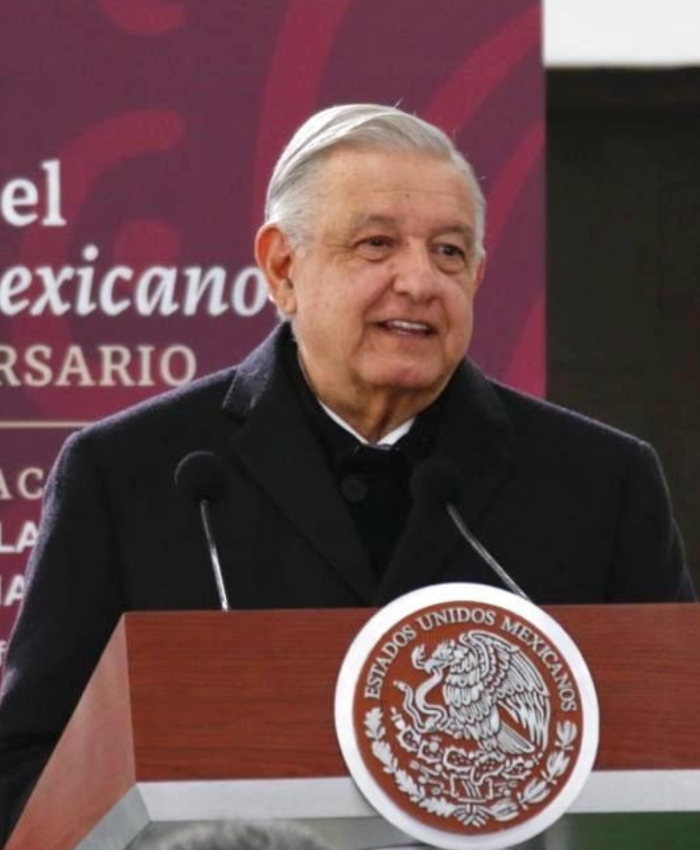 López Obrador: Ejército y pueblo unidos para defender la democracia.